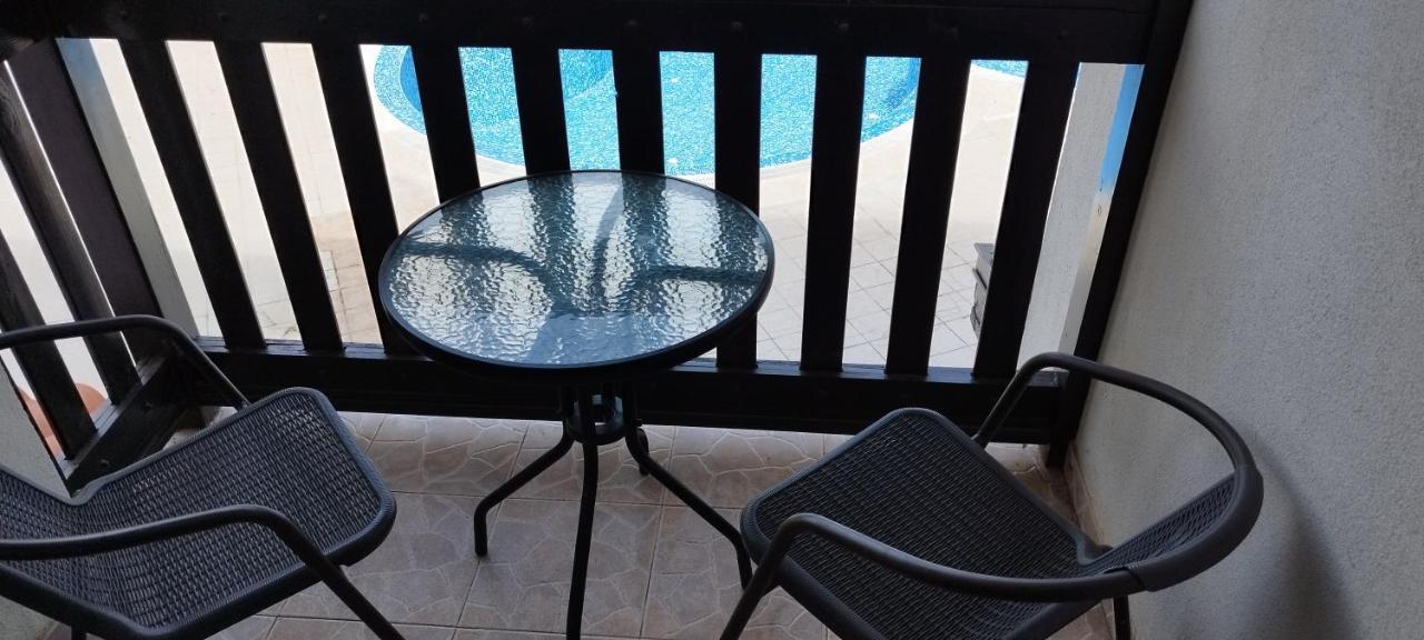 Pearl Apartments Sozopol Bagian luar foto